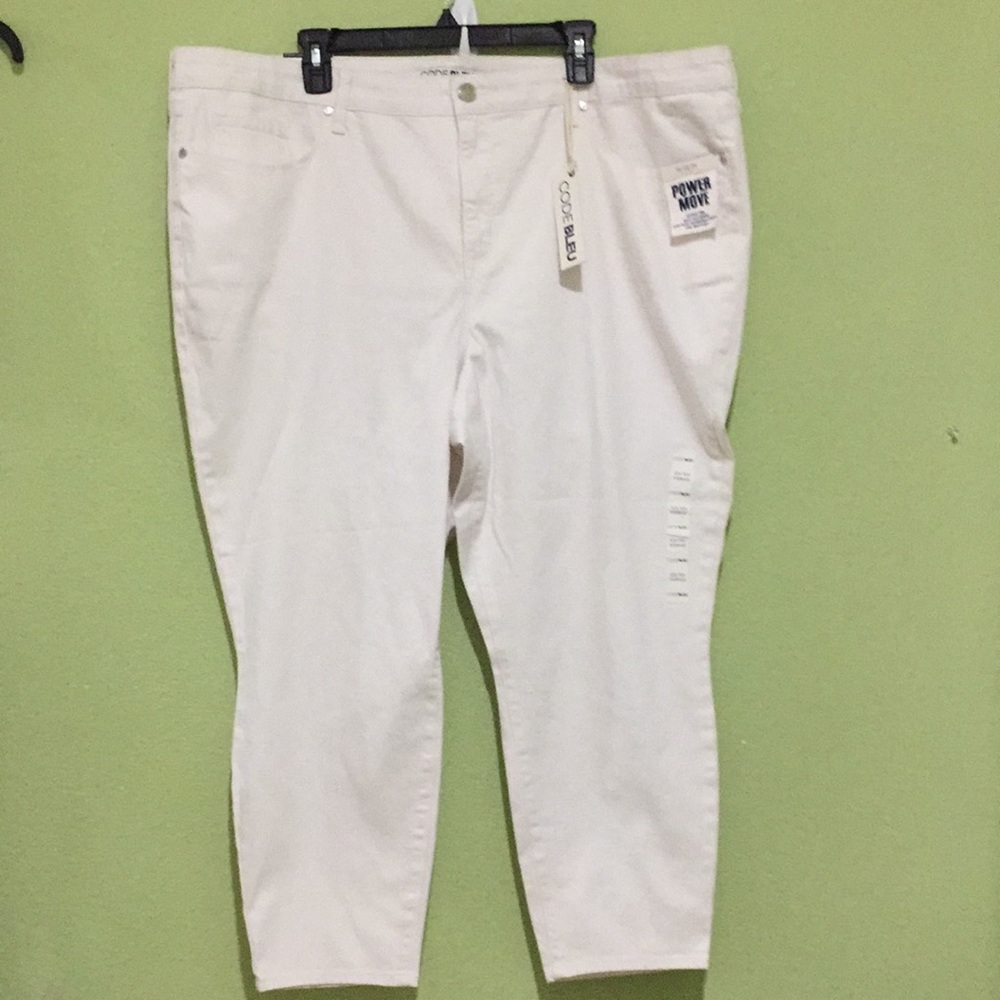 Code Bleu “wonderland” skinny crop stretchy jean